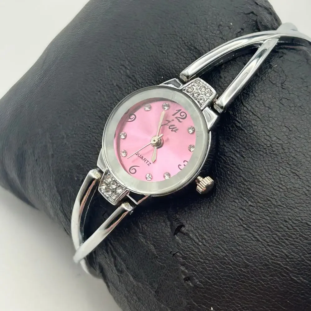 Women’s Silver Crystals Fashion Watch Pink Dial Working New Battery